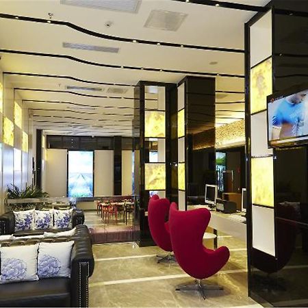 Lavande Hotel Tianhe Gangding Subway Station Branch Guangzhou Eksteriør bilde