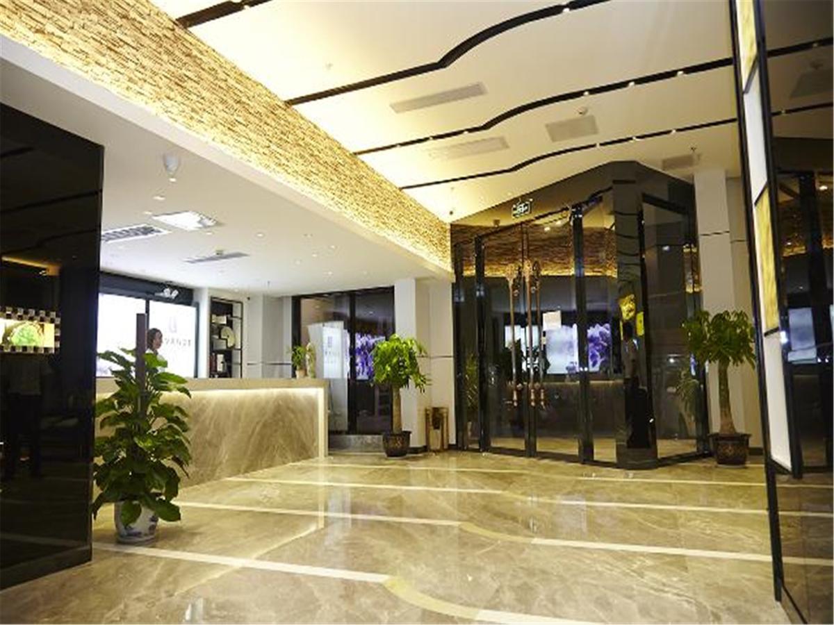Lavande Hotel Tianhe Gangding Subway Station Branch Guangzhou Eksteriør bilde